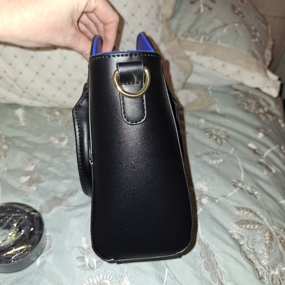 Loungefly: Crossbody Purse, Wallet, and Card Holder - Picture 9 of 16